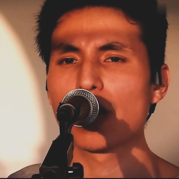 Diego Z., profesor de canto online de AIMO